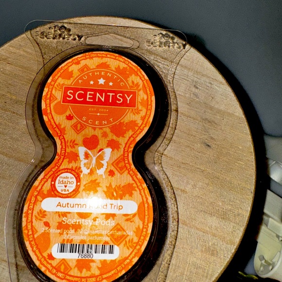 Scentsy Accents Scentsy Pod Autumn Road Trip Poshmark